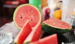 西瓜整瓜怎么分块吃,西瓜整瓜分块吃法攻略