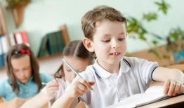 名师课堂吃瓜的小孩,吃瓜小孩的趣味成长记