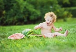 训练小孩吃瓜,培养孩子健康饮食习惯的趣味之旅