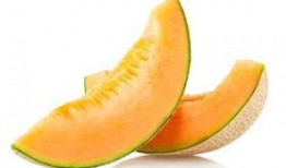 局长拿哈密瓜找队员吃瓜,队员共享欢乐时光