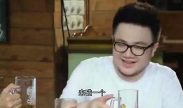 当别人吵架路人吃瓜,一场吵架引发的“吃瓜”盛宴