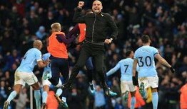 内维尔吃瓜,揭秘娱乐圈幕后真相