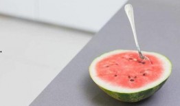 吃瓜要用勺,探索勺子的奇妙吃瓜之旅